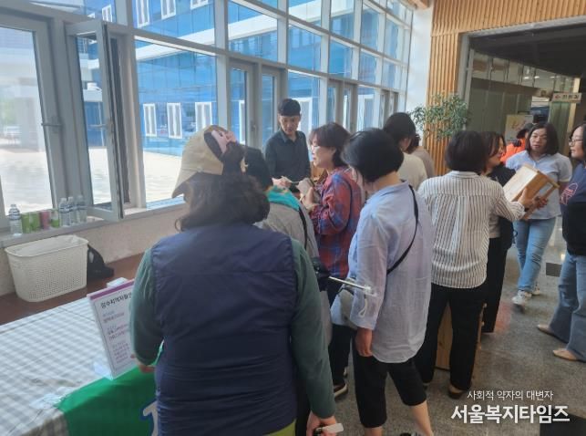장수지역자활센터, 자활생산품‘반짝 번개장터’성황리 운영