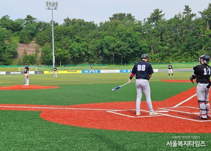 2025 STAY영덕 베이스볼 대학생 챔피언십 경기 모습.