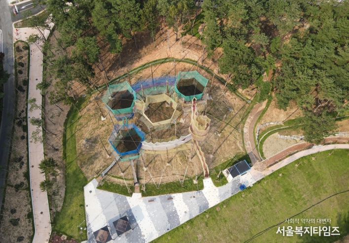 홍천군, 숲속놀이공원 화려한 개장…강원특별자치도 두 번째 네트 어드벤처 상륙