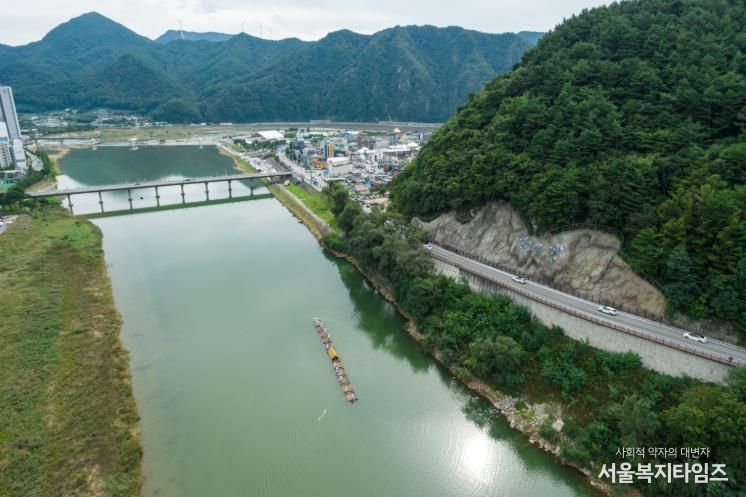 정선군, ‘재해예방사업 추진으로 급경사지 안전성 및 경관 확보’향교 급경사지 붕괴위험지역 정비사업 준공