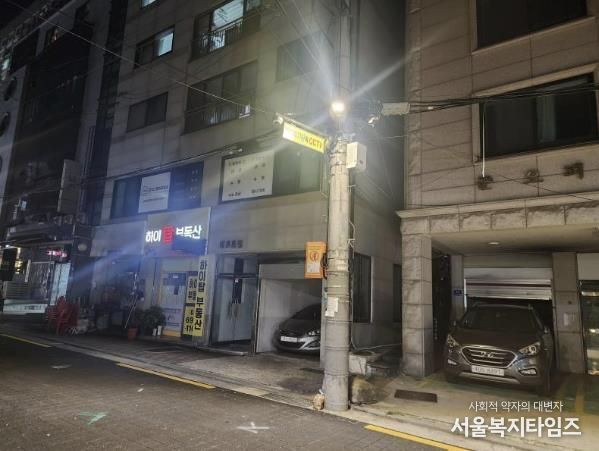 창1동 쌍리단길 일대에 설치된 스마트보안등