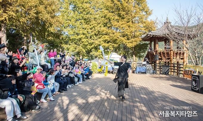 부산 금정구, '신선과 이색 나들이'로 회동호 가을빛 축제 열어