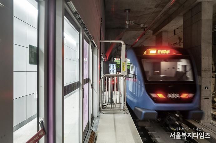 킨텍스역 출발하는 GTX-A(사진 제공=고양소식)