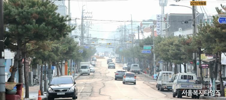 괴산 산막이시장 ‘그린뉴딜 지중화사업’ 일부 구간 준공...도심 미관·보행 안전 개선