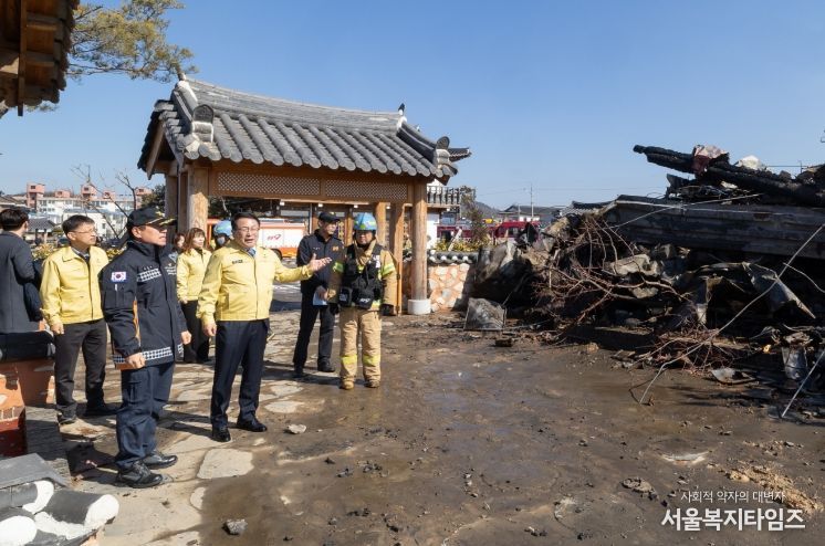 정헌율 익산시장, 설 연휴 직후 현장 안전 점검(금마면 음식점 화재 현장)